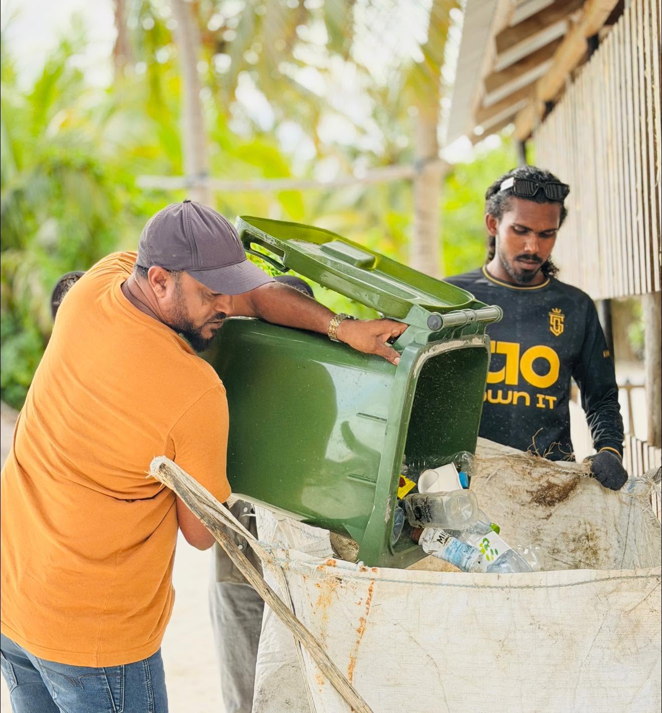 ވާދޫ — ޙަރަކާތެއް